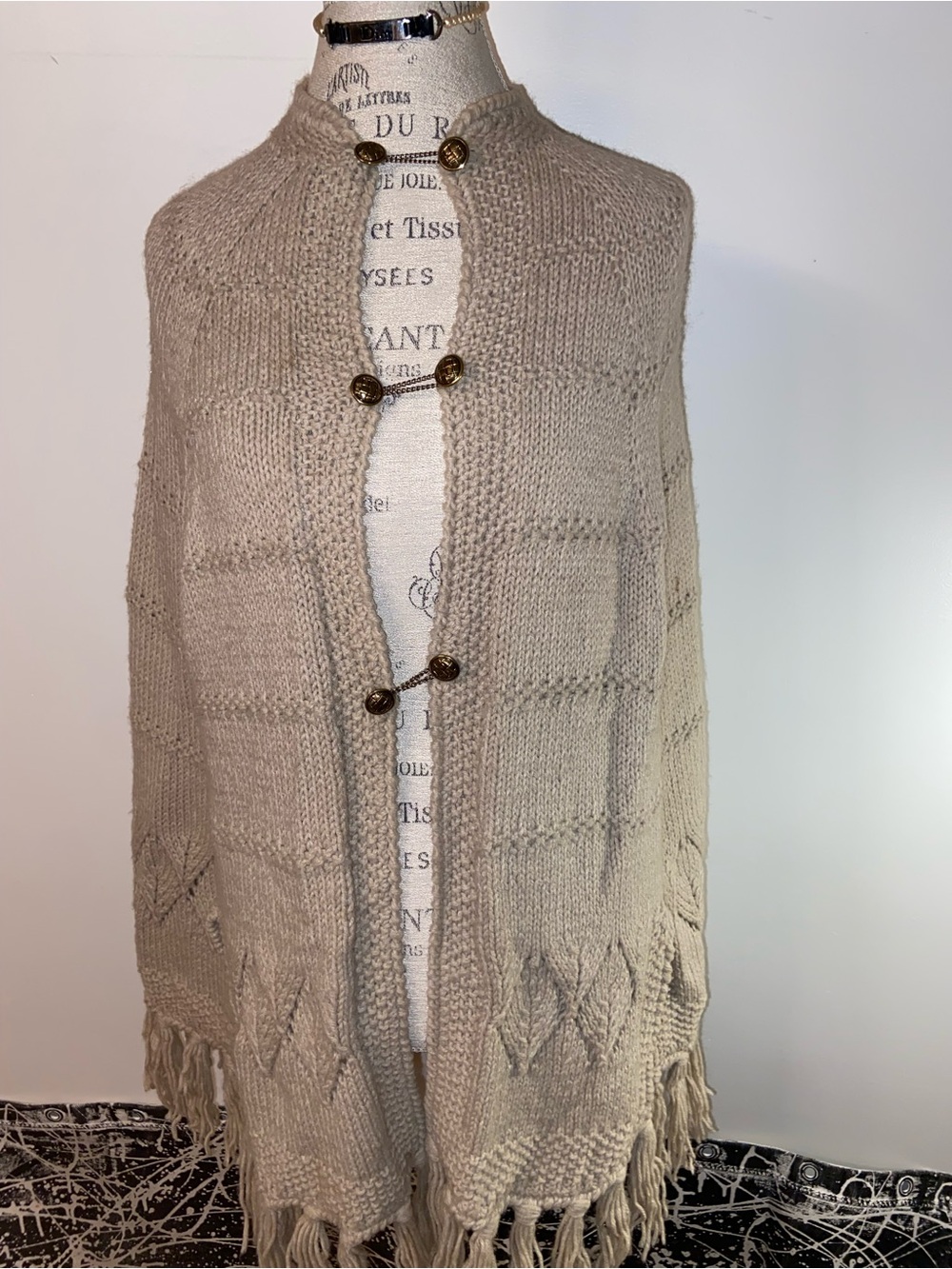 Vintage Women's Beige Fringe Knit Sweater Cape m-l